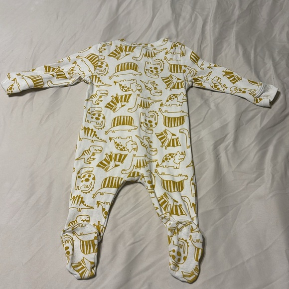 Yellow Dinosaur footies - Picture 5 of 6